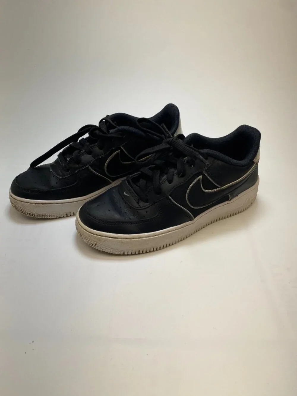 Nike Air Force 1 07 LV8 4 Black Iridescent Sz 6Y